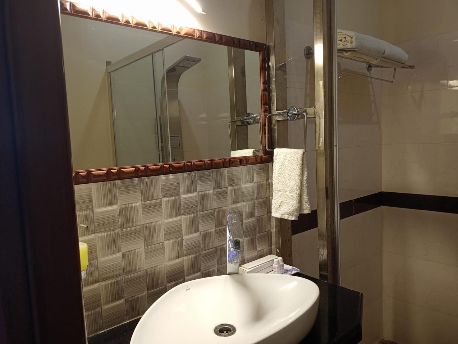 Changs Resort Kaharpara المظهر الخارجي الصورة